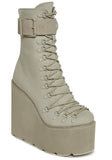 Traitor Boots - Beige